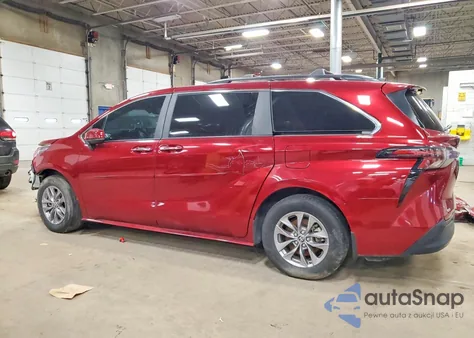 2024 Toyota Sienna Xle 7-Passenger z USA, uszkodzony, nr VIN 5TDJSKFC8RS145180